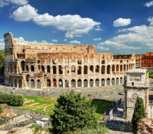 Klassenfahrt Rom, View of the Colosseum in Rome, Italy