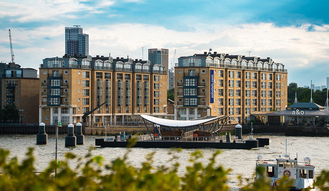 a&o London Docklands Riverside